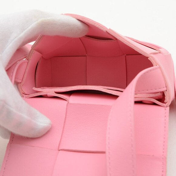 BOTTEGA VENETA Pink Intrecciato Shoulder Bag - Picture 3 of 6